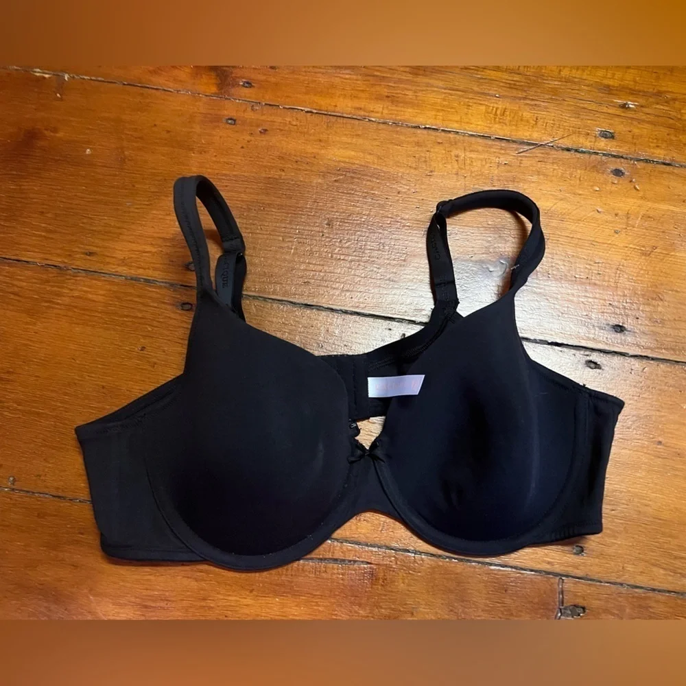 Cacique 44B black bra hard cup basic t-shirt design EUC
